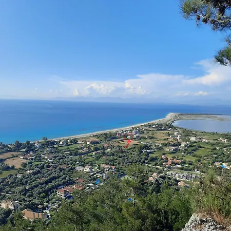 Beachfront Galazio Ferienhaus *