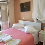 Prázdninový dům Beachfront Galazio